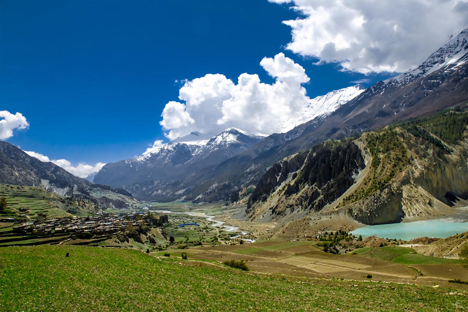 Annapurna Circuit Trekking  